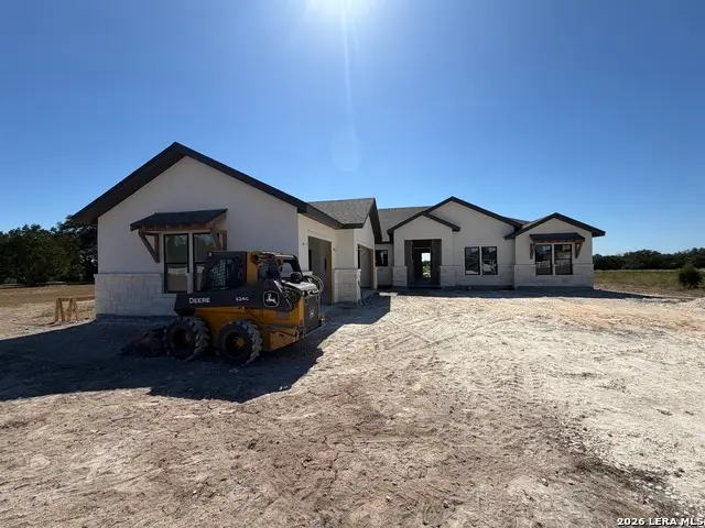 1014 Horseshoe Falls, Bandera, TX 78003 - #3