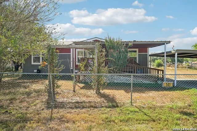 145 Bossier St, Poth, TX 78147 - #2