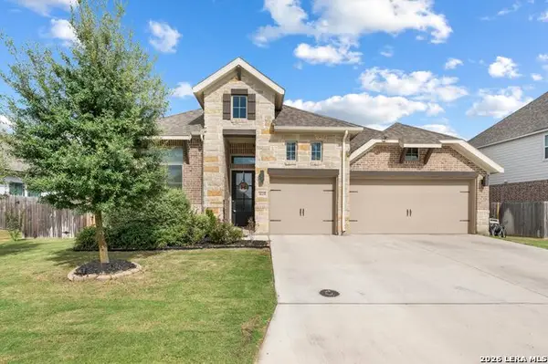 3125 Creek Ridge St, Seguin, TX 78155