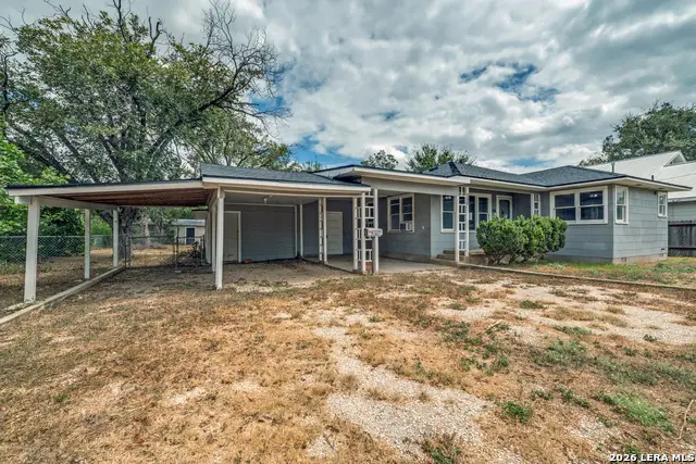 2705 Avenue I, Hondo, TX 78861 - #3