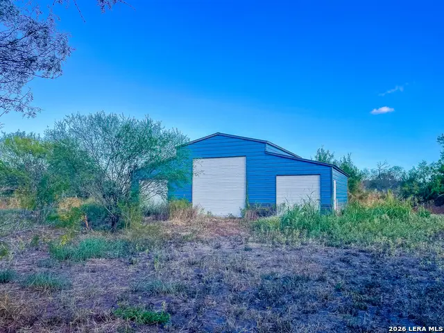 3756 Elm Dr, Beeville, TX 78102 - #1