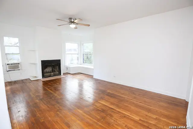 1418 W Lullwood Ave, San Antonio, TX 78201 - #3