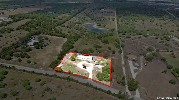 924 Union Wine Rd, New Braunfels, TX 78130