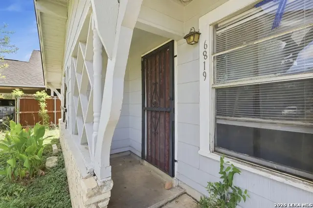 6819 Merry Oaks Dr, San Antonio, TX 78242 - #3