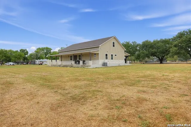 105 Oak View Dr, La Vernia, TX 78121 - #3