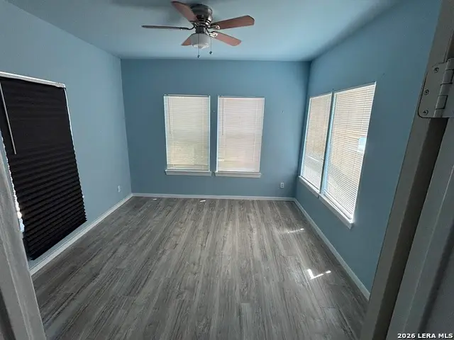 803 W Lullwood Ave, San Antonio, TX 78212 - #3