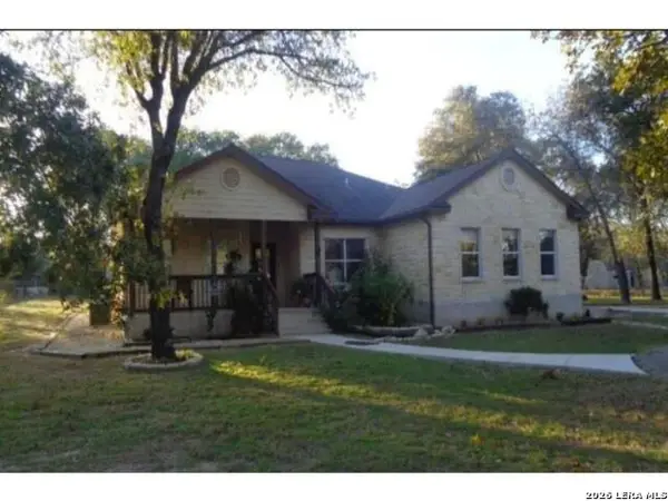 254 County Road 6876, Natalia, TX 78059