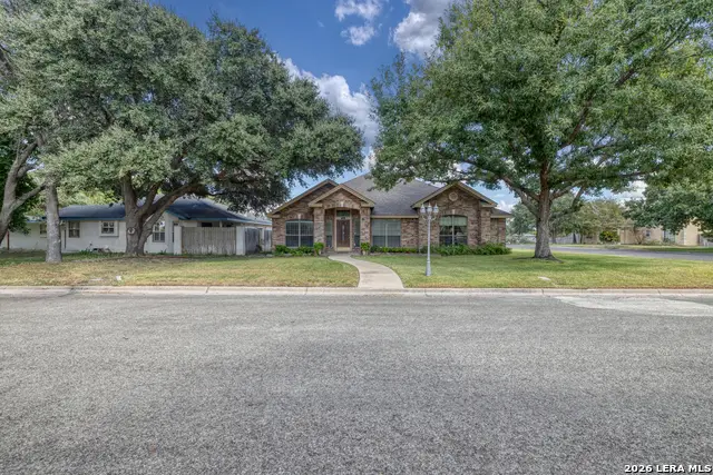1 Cypress Cir, Uvalde, TX 78801 - #1
