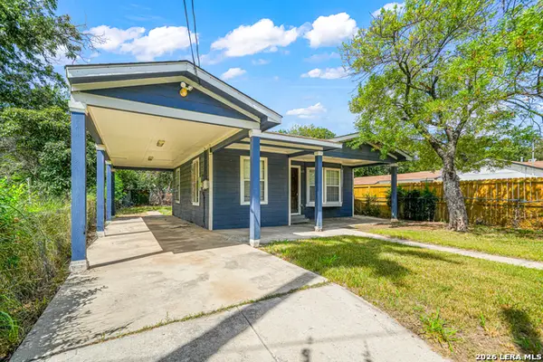 1651 S Elmendorf, San Antonio, TX 78207