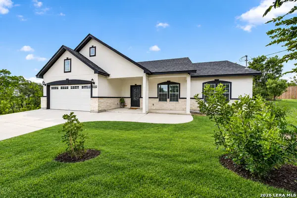 8116 Ventura Blvd, Selma, TX 78154