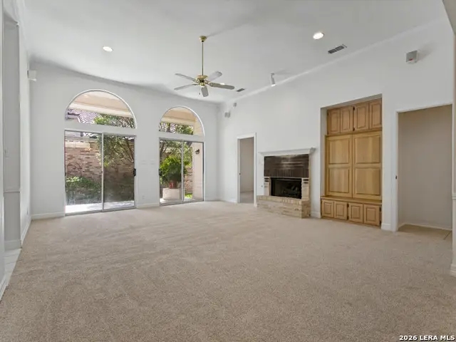 28 Campden Cir, San Antonio, TX 78218 - #3