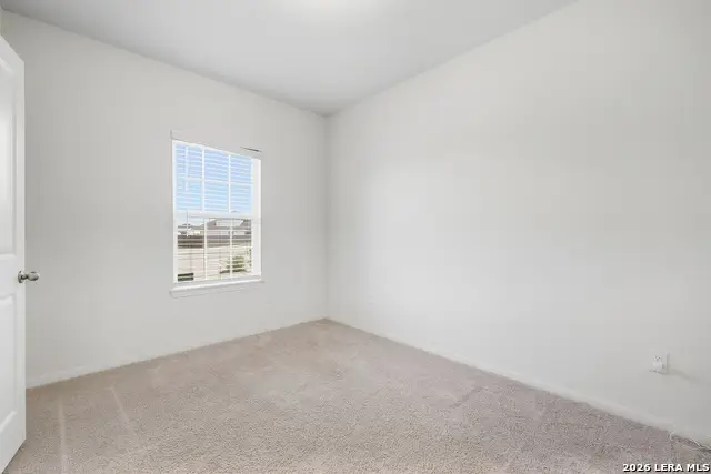 300 Jacks Pl, Seguin, TX 78155 - #3