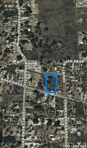 241 County Road 6852, Lytle, TX 78052