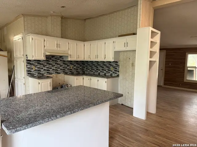 102 Dewey Ln, Seguin, TX 78155 - #2