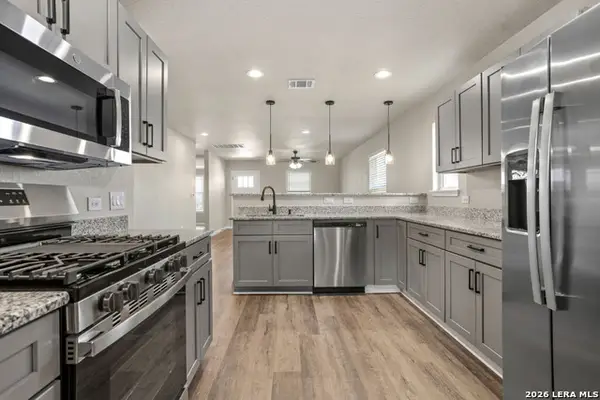 4711 Vaquero Crk, Von Ormy, TX 78073
