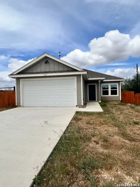 604 Mustang Circle, Nixon, TX 78140 - #2