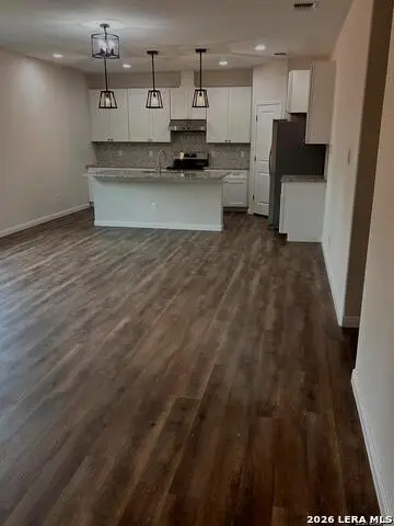 608 Mustang Circle, Nixon, TX 78140 - #3