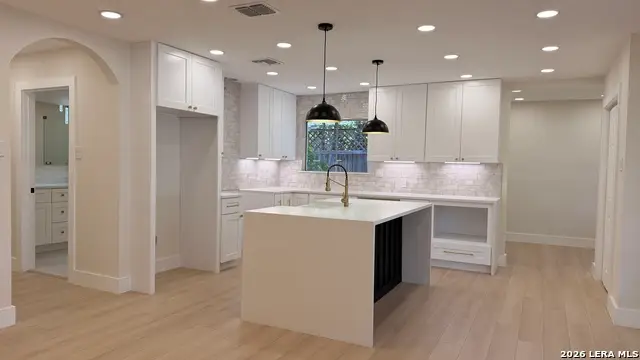 238 Pinewood Ln, San Antonio, TX 78216 - #3