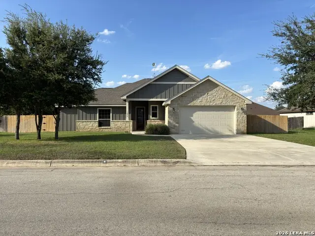 1646 Stone Hvn, Pleasanton, TX 78064 - #1