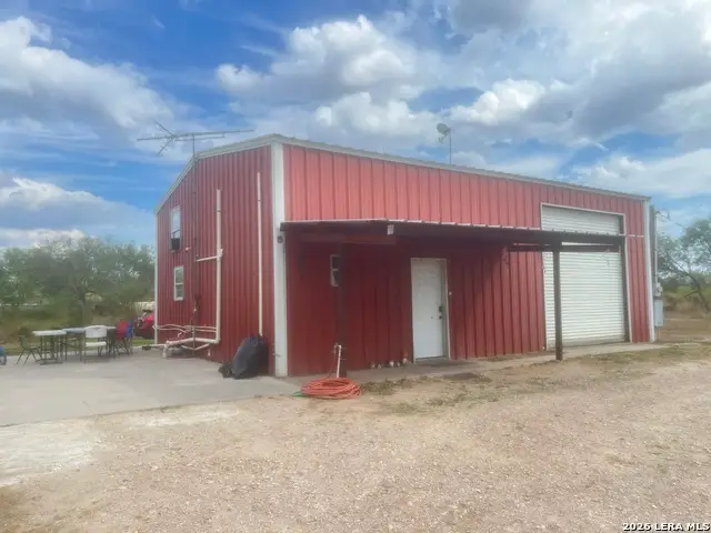 1264 Fm 797, Skidmore, TX 78389 - #1