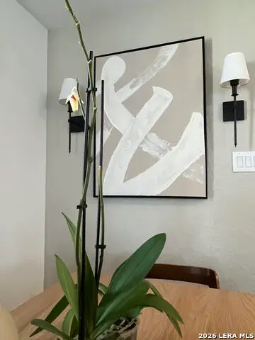 7406 Silos Rdg, San Antonio, TX 78252
