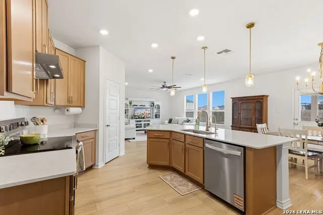 106 E Low Cascade Dr, Boerne, TX 78006 - #3