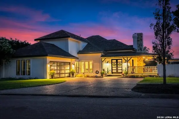 509 Oakland Hills Ln, Kerrville, TX 78028