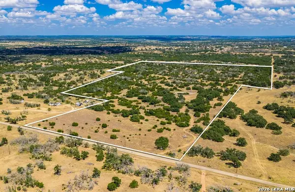 3395 Friedrich Road, Fredericksburg, TX 78624