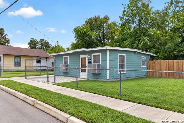1548 Center St, San Antonio, TX 78202 - #3