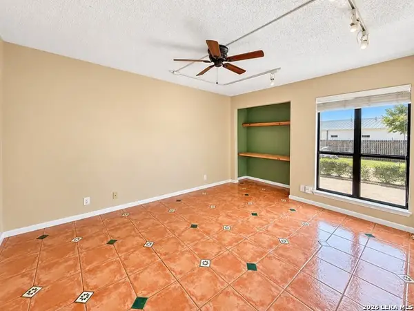 4839 Brandeis St #712, San Antonio, TX 78249