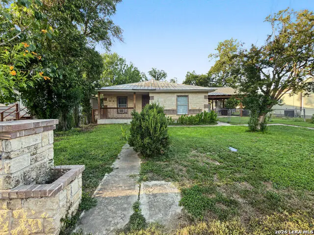 1306 1 /2 16th St, Hondo, TX 78861 - #2