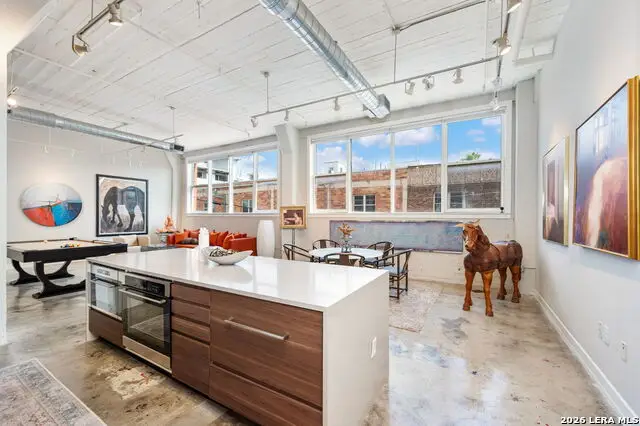 1401 S Flores St #201, San Antonio, TX 78204 - #3