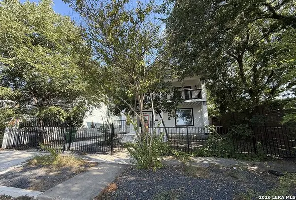 139 E Highland Blvd, San Antonio, TX 78210
