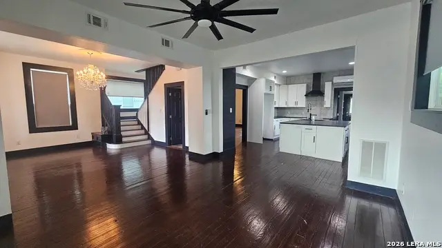 139 E Highland Blvd, San Antonio, TX 78210 - #3