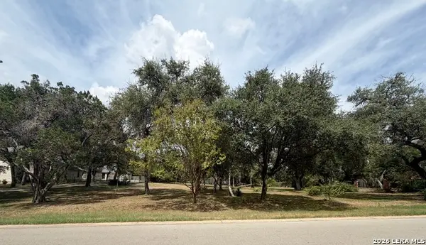 9421 Gloxinia Dr, San Antonio, TX 78266