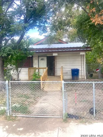 651 Barrett Pl, San Antonio, TX 78225