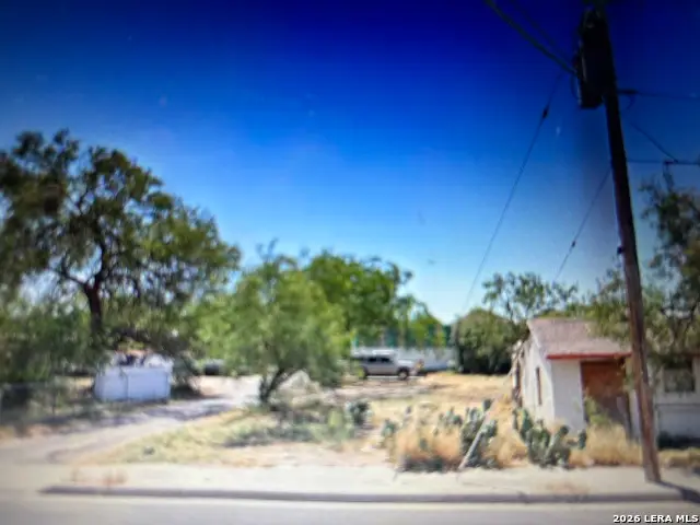 1474 El Indio Hwy, Eagle Pass, TX 78852 - #2