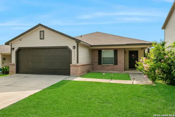 10815 Falling Water, San Antonio, TX 78249