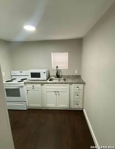 235 Gabriel, San Antonio, TX 78202 - #2