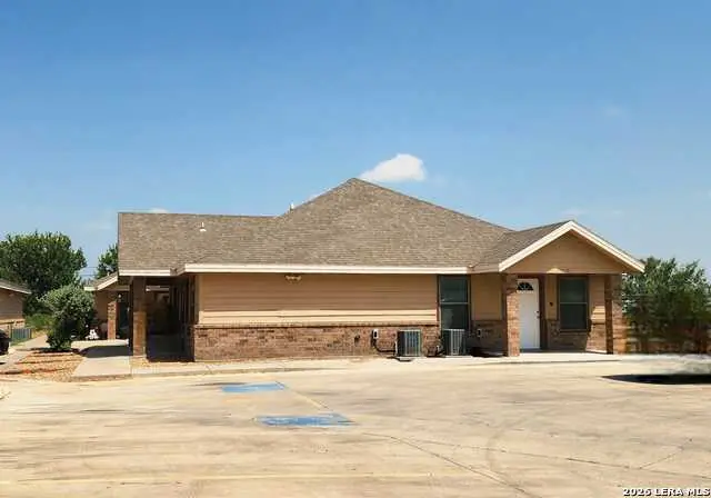 1115 Elia Santos, Eagle Pass, TX 78852 - #1