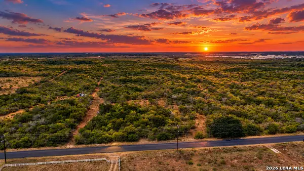CR 265 Tx, Hondo, TX 78861