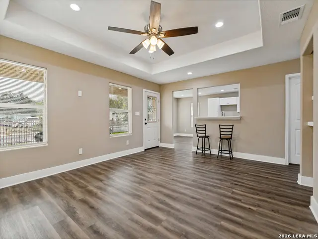 159 N San Gabriel, San Antonio, TX 78237 - #3