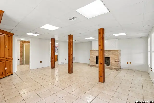 1321 E Zipp Rd, New Braunfels, TX 78130 - #3