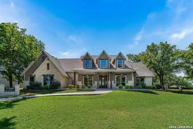 3512 Comanche Trace Dr, Kerrville, TX 78028 - #1