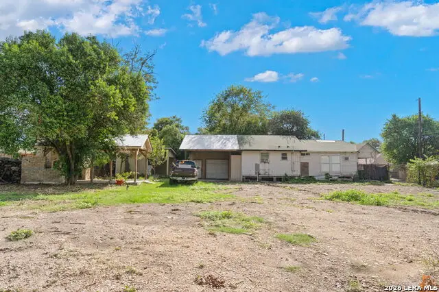 438 S San Dario Ave, San Antonio, TX 78237 - #3