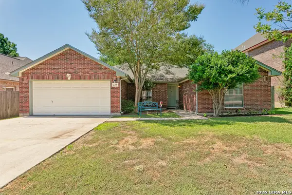 238 Tapwood Ln, Cibolo, TX 78108