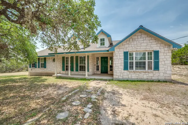 132 Forest Oaks Ln, Lakehills, TX 78063 - #2
