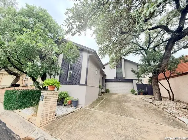 3479 Wellsprings Dr, San Antonio, TX 78230