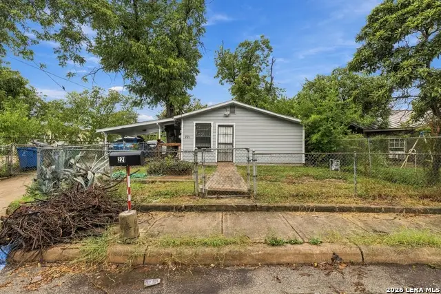 221 S San Manuel St, San Antonio, TX 78237 - #3