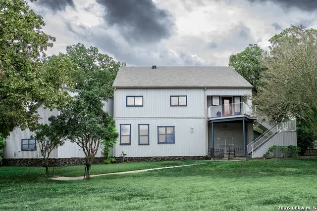 54 S Hampton Dr, Seguin, TX 78155 - #2